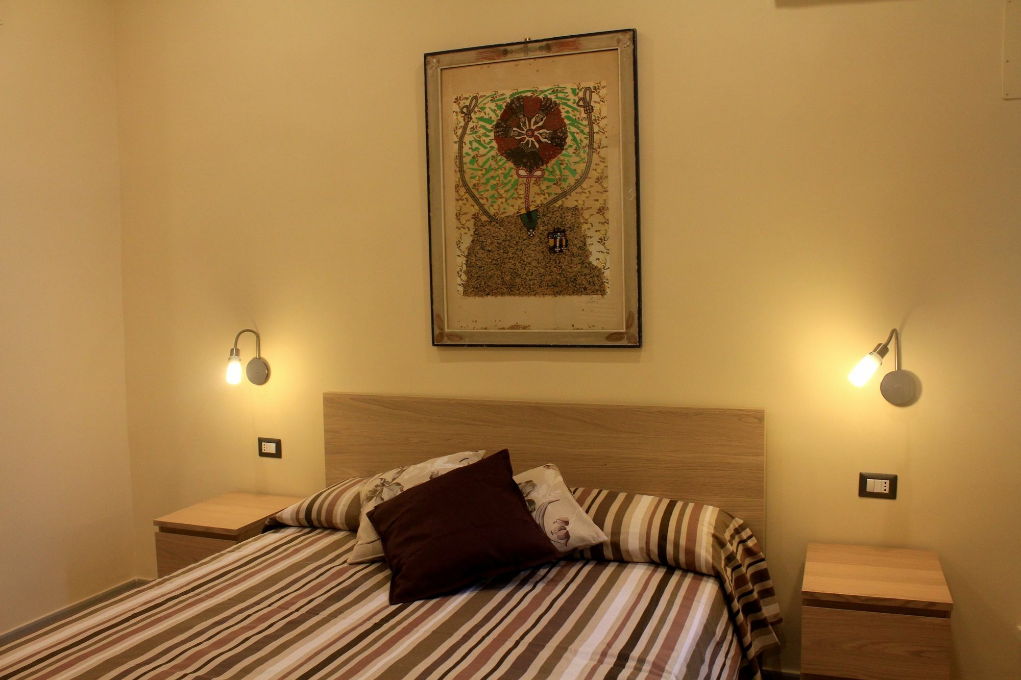 Napaje Bed & Breakfast เนเปิลส์ ภายนอก รูปภาพ